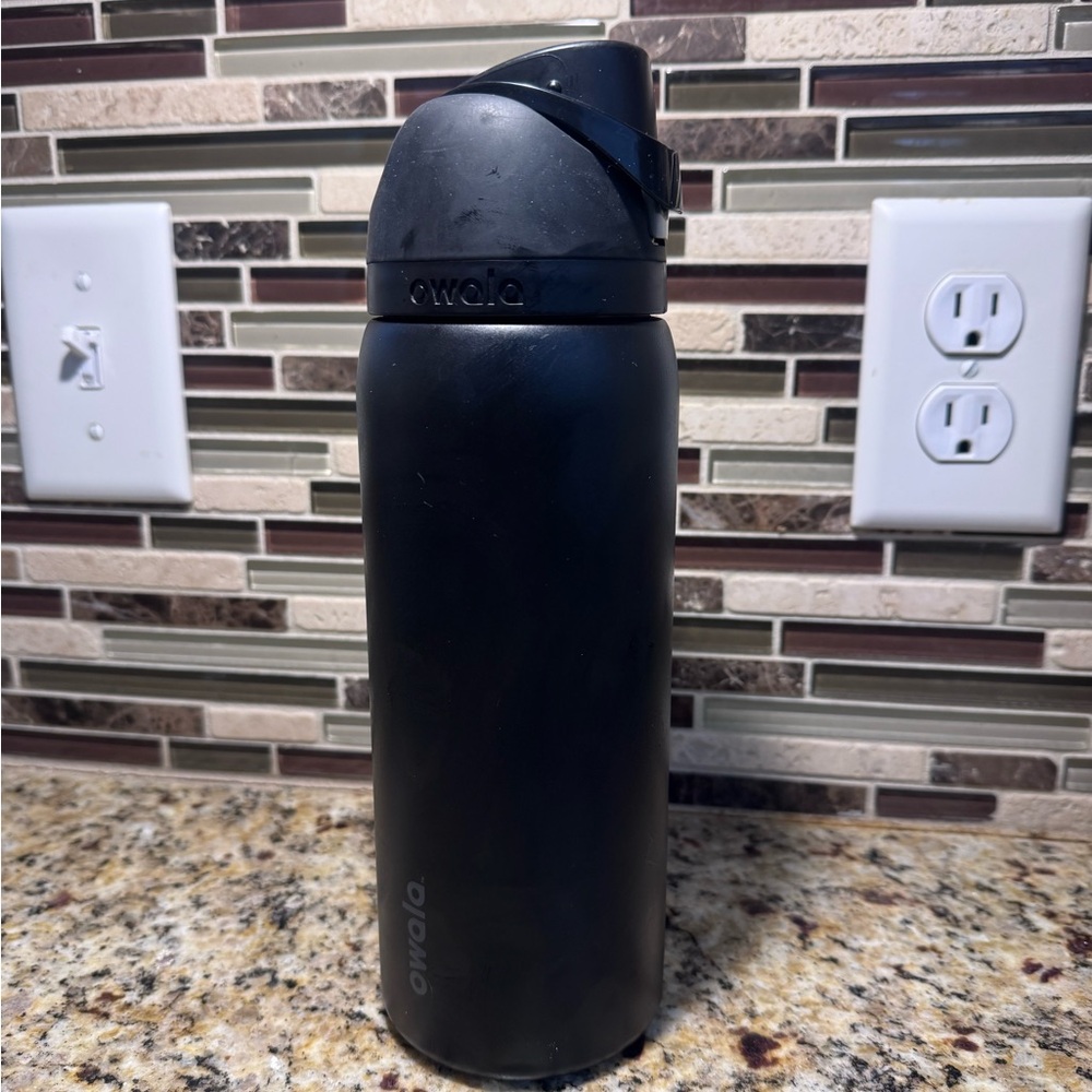 Owala Black Water Bottle